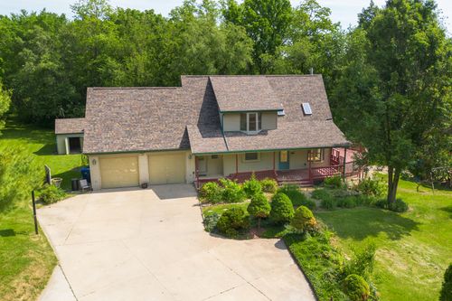 951 26th St, La Salle, IL, 61301-1048 | Card Image