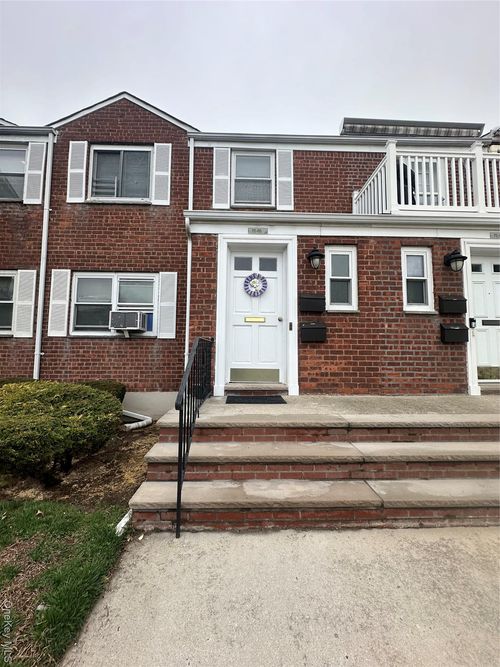 113b-7205 Little Neck Pkwy, Glen Oaks, NY, 11004-1128 | Card Image