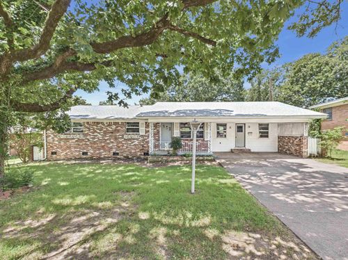 5 Cliffwood Cir, North Little Rock, AR, 72118-5107 | Card Image