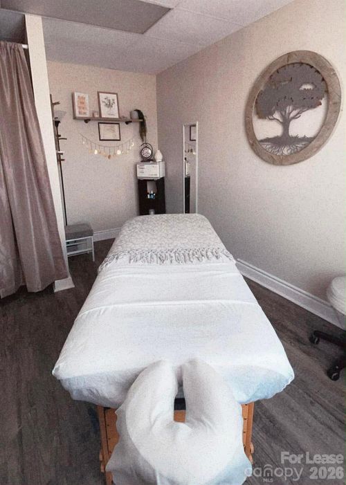 1814 N Aspen Street, Lincolnton, NC, 28092 | Card Image