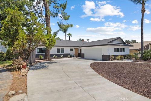 10012 Norwich Ave, Mission Hills, CA, 91345-3008 | Card Image