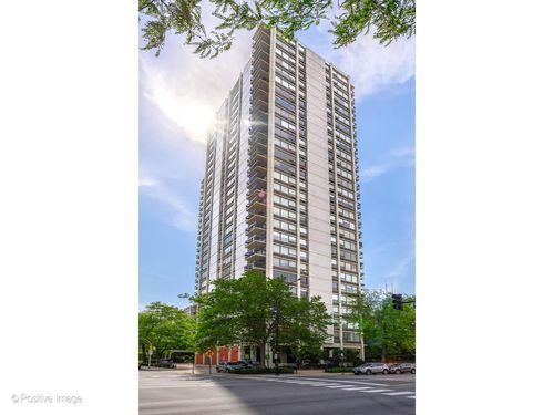1106c-1360 N Sandburg Ter, Chicago, IL, 60610-7996 | Card Image