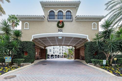 apt-1210-501 Knights Run Ave, TAMPA, FL, 33602-5943 | Card Image