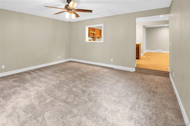 Family Room (rear) off kitchen | Image 13