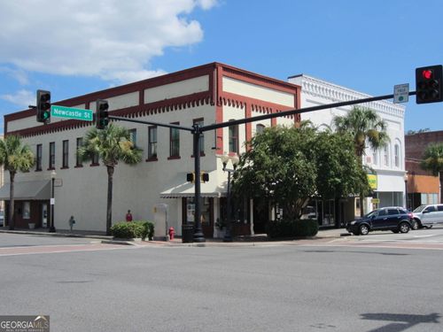 1430 Newcastle St, Brunswick, GA, 31520-7018 | Card Image