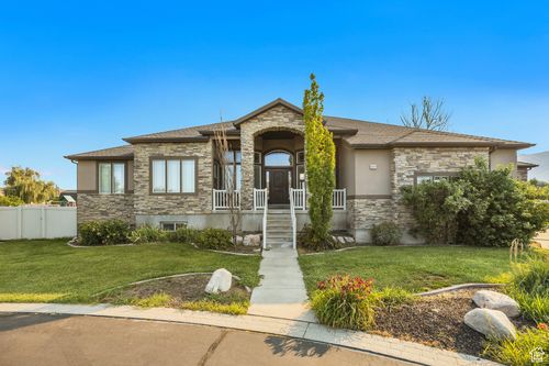 1619 Galbraith Ln, Kaysville, UT, 84037-9796 | Card Image
