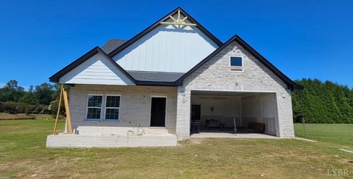 179 Meadowbrook Cir, Danville, VA, 24541-7301 | Card Image