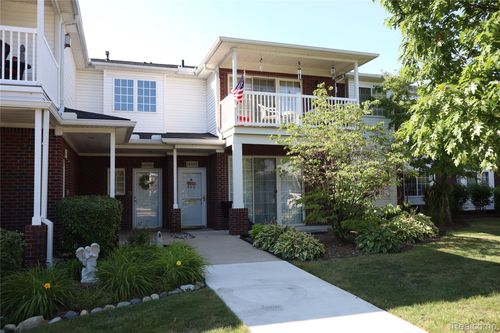 76-14554 Moravian Manor Cir, Sterling Heights, MI, 48312-5799 | Card Image