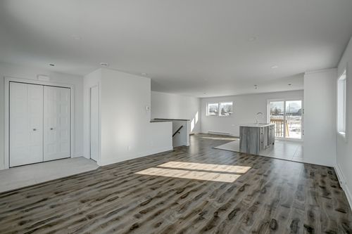 {{alt}} | Card Image