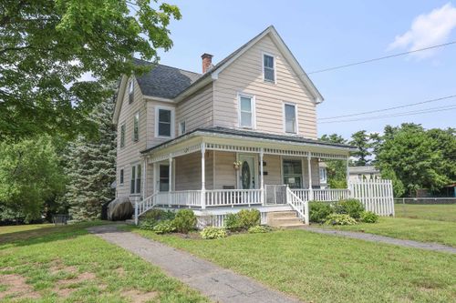 24 Highland St, Hudson, NH, 03051-4121 | Card Image