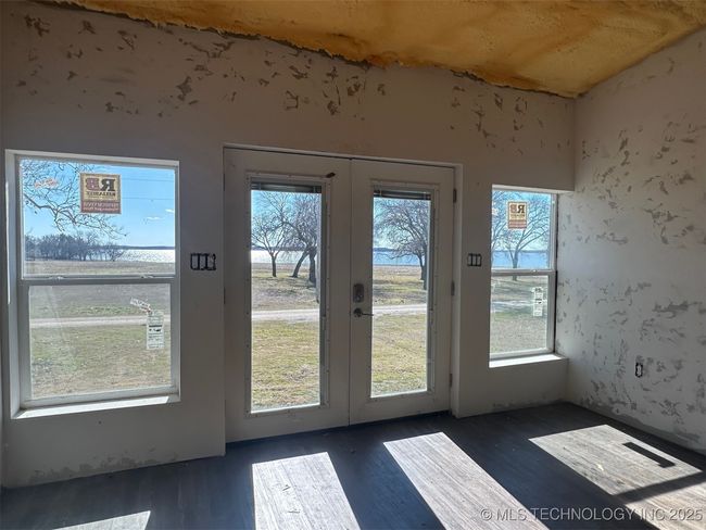 13870 Sherry Ln, House other with 5 bedrooms, 3 bathrooms and null parking in Kingston OK | Image 8
