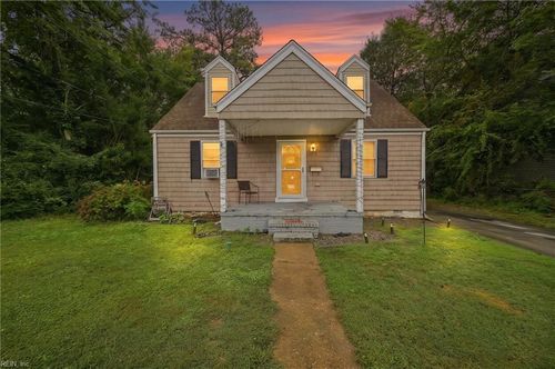 317 Dixie Dr, Norfolk, VA, 23505-1505 | Card Image