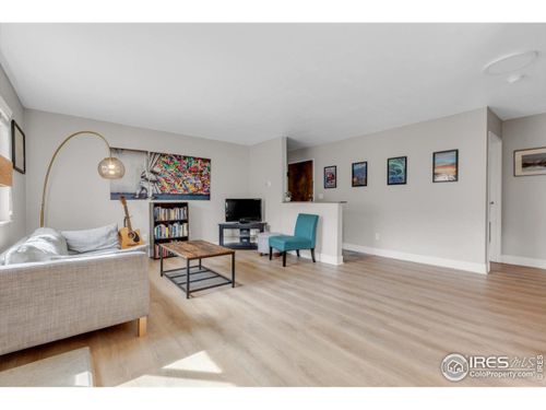 apt-207-3050 Corona Trl, Boulder, CO, 80301-1456 | Card Image