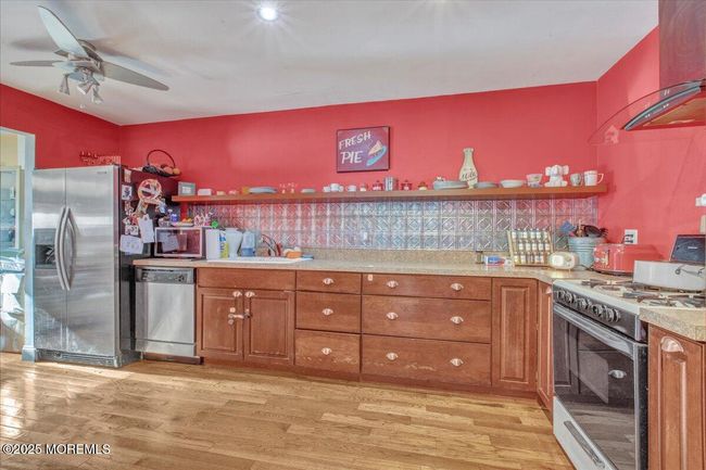 4-3 - 43 Chestnut Way, Condo with 2 bedrooms, 3 bathrooms and 1 parking in Manalapan NJ | Image 4