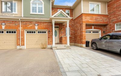 622 Laking Terr, Townhouse with 3 bedrooms, 3 bathrooms and 3 parking in Milton ON | Image 2