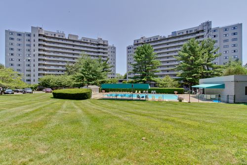 4e1-3200 Park Ave, Bridgeport, CT, 06604 | Card Image
