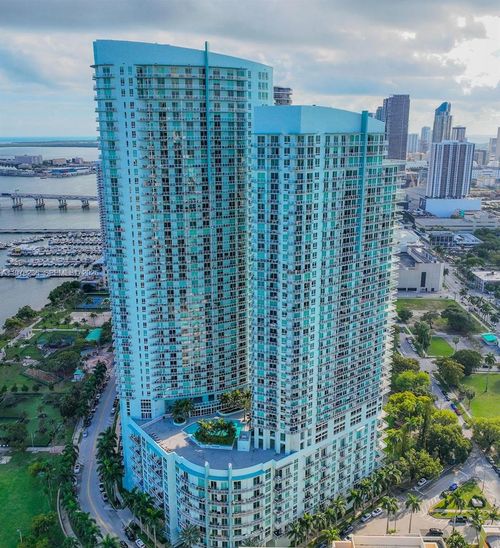apt-2512-1900 N Bayshore Dr, Miami, FL, 33132-3013 | Card Image
