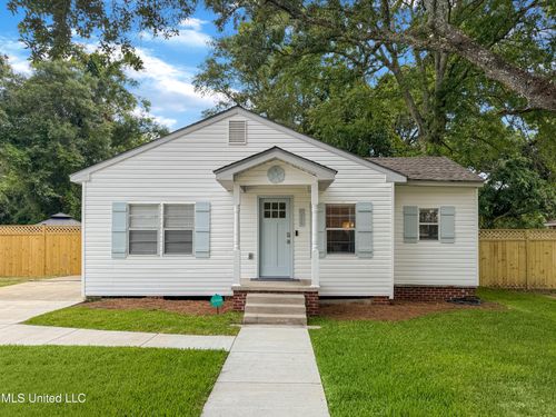 239 Palmetto Ln, Gulfport, MS, 39507-1226 | Card Image