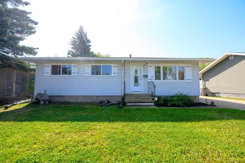 9923 88 Ave, Grande Prairie, AB, T8V0C3 | Card Image