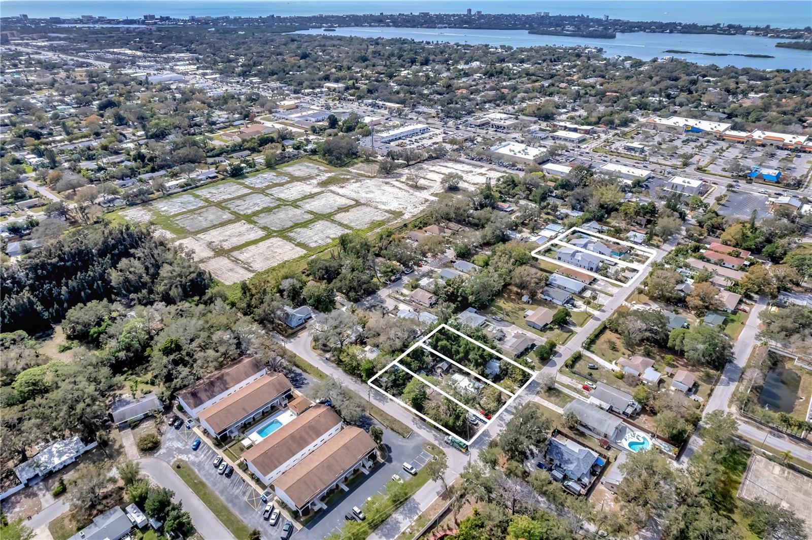 School Ave, Sarasota, FL 34231