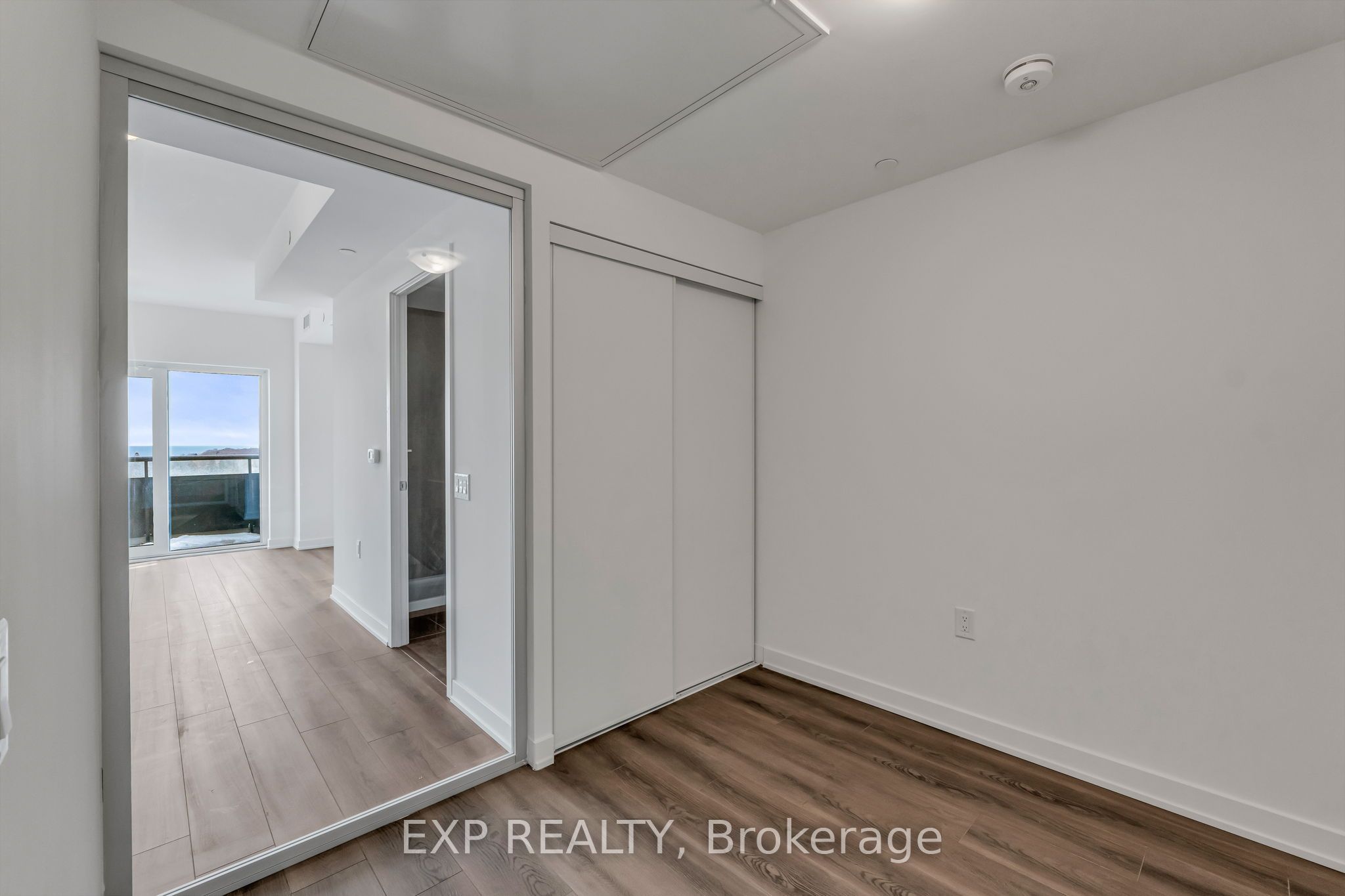 Residential in Toronto E11 3