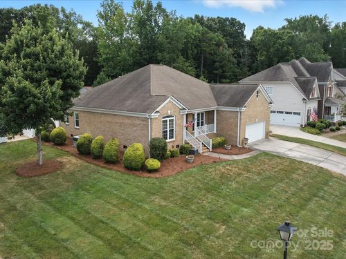 11761 Crossroads Pl, Concord, NC, 28025-5931 | Card Image