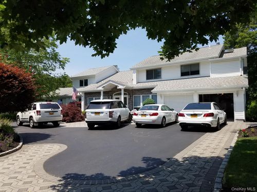 28 Annandale Rd, Commack, NY, 11725-1745 | Card Image