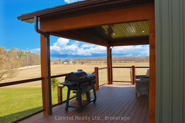 402558 Grey Road 17, House other with 2 bedrooms, 2 bathrooms and 10 parking in Georgian Bluffs ON | Image 20
