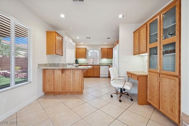 10948 Carberry Hill St, House other with 3 bedrooms, 4 bathrooms and null parking in Las Vegas NV | Image 21