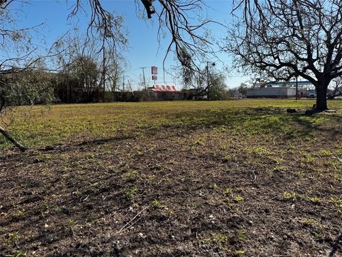 301 Kirkpatrick St, Taft, TX, 78390-2729 | Card Image