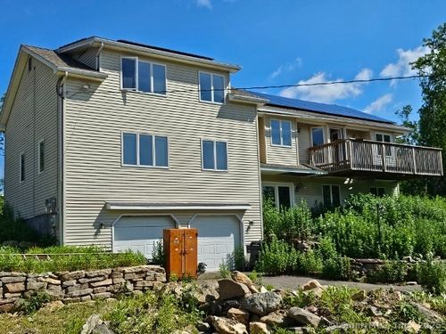 390 Old Post Rd, Tolland, CT, 06084-3341 | Card Image