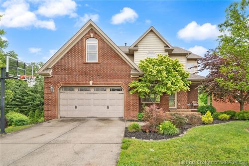 5004 Luke Ln, Sellersburg, IN, 47172-9261 | Card Image