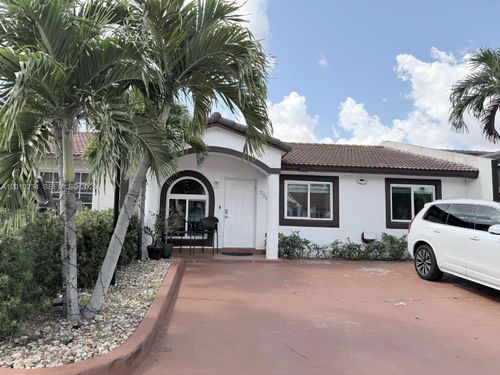 7560 Nw 173rd Ln, Hialeah, FL, 33015-7115 | Card Image