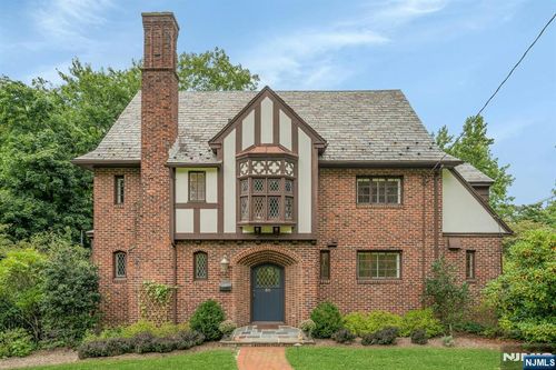50 Afterglow Ave, Verona, NJ, 07044-5120 | Card Image