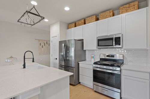 12425 Ostrich Trl, Manor, TX, 78653-2257 | Card Image
