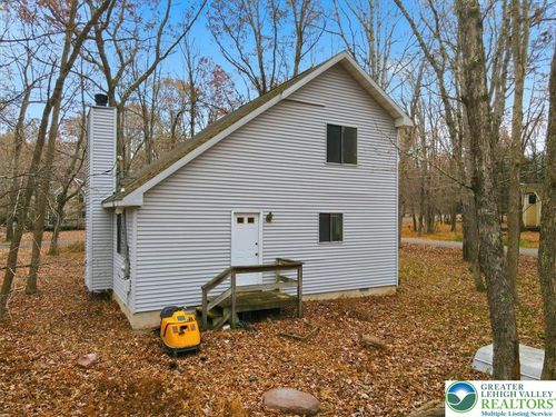 127 Eliot Ln, Albrightsville, PA, 18210-3526 | Card Image