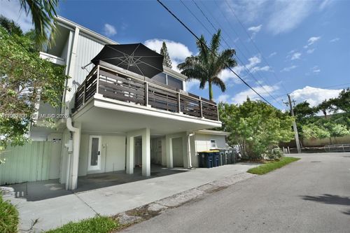 apt-3-250 Se Park St, Dania Beach, FL, 33004-3764 | Card Image