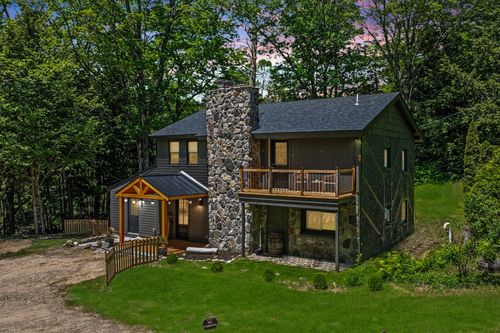 6 River Rd, Gilford, NH, 03249-6770 | Card Image