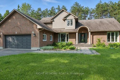 114 David Kennedy Dr, Dunrobin, ON, K0A1T0 | Card Image