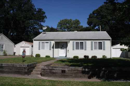 3721 13th Ave, Moline, IL, 61265-3457 | Card Image