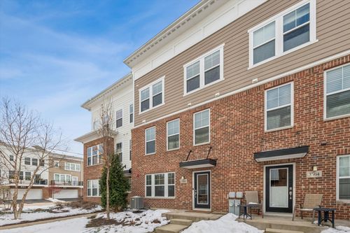 3562 Sawgrass Dr, Woodridge, IL, 60517-3900 | Card Image