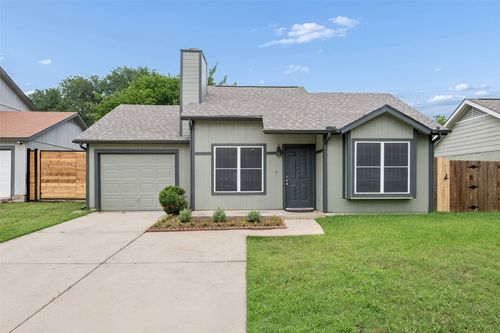1803 Scottsdale Dr, Arlington, TX, 76018-1805 | Card Image