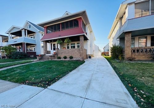 2198 Chesterland Ave, Lakewood, OH, 44107-6145 | Card Image