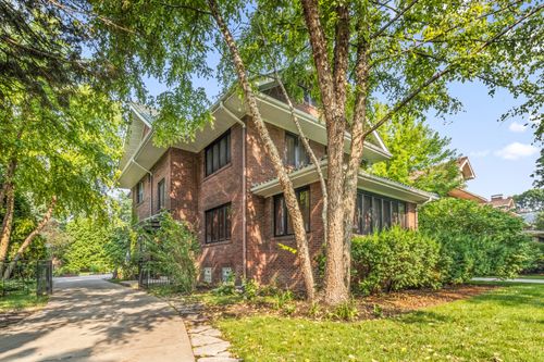 820 Monroe Ave, River Forest, IL, 60305-1422 | Card Image