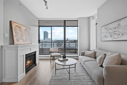 902-4250 Dawson St, Burnaby, BC, V5C4B1 | Card Image