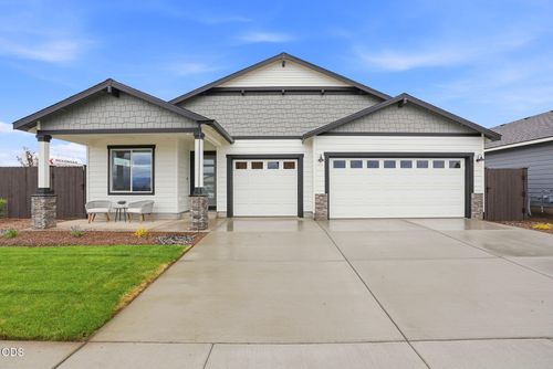 70-4174 Sw Pumice Ave, Redmond, OR, 97756 | Card Image
