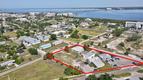 415 Cooper St, PUNTA GORDA, FL, 33950-3900 | Card Image