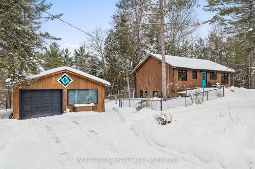 5708 Canon Smith Dr, Fitzroy Harbour, ON, K0A1X0 | Card Image