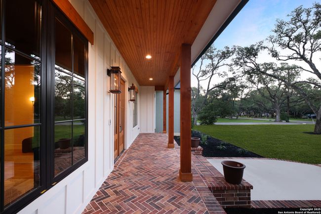 133 Sequoia Dr, House other with 4 bedrooms, 4 bathrooms and null parking in Hollywood Park TX | Image 6