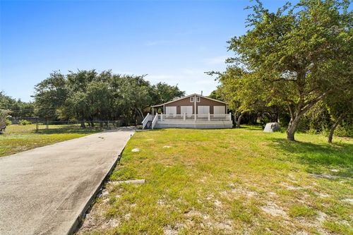 245 Griffith Dr, Rockport, TX, 78382-7037 | Card Image